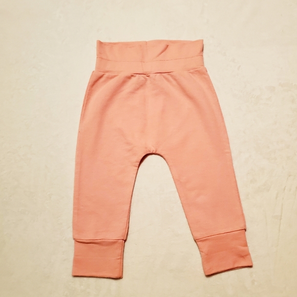 4/$25 SALE 🛍️ First Impressions Baby Girl Heart Yoga Pants 6-9M - Picture 2 of 5